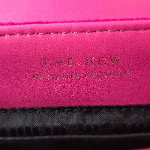 Kurt Geiger Luxurious Pink Handbag with Gold Accents - Picture 13 of 16